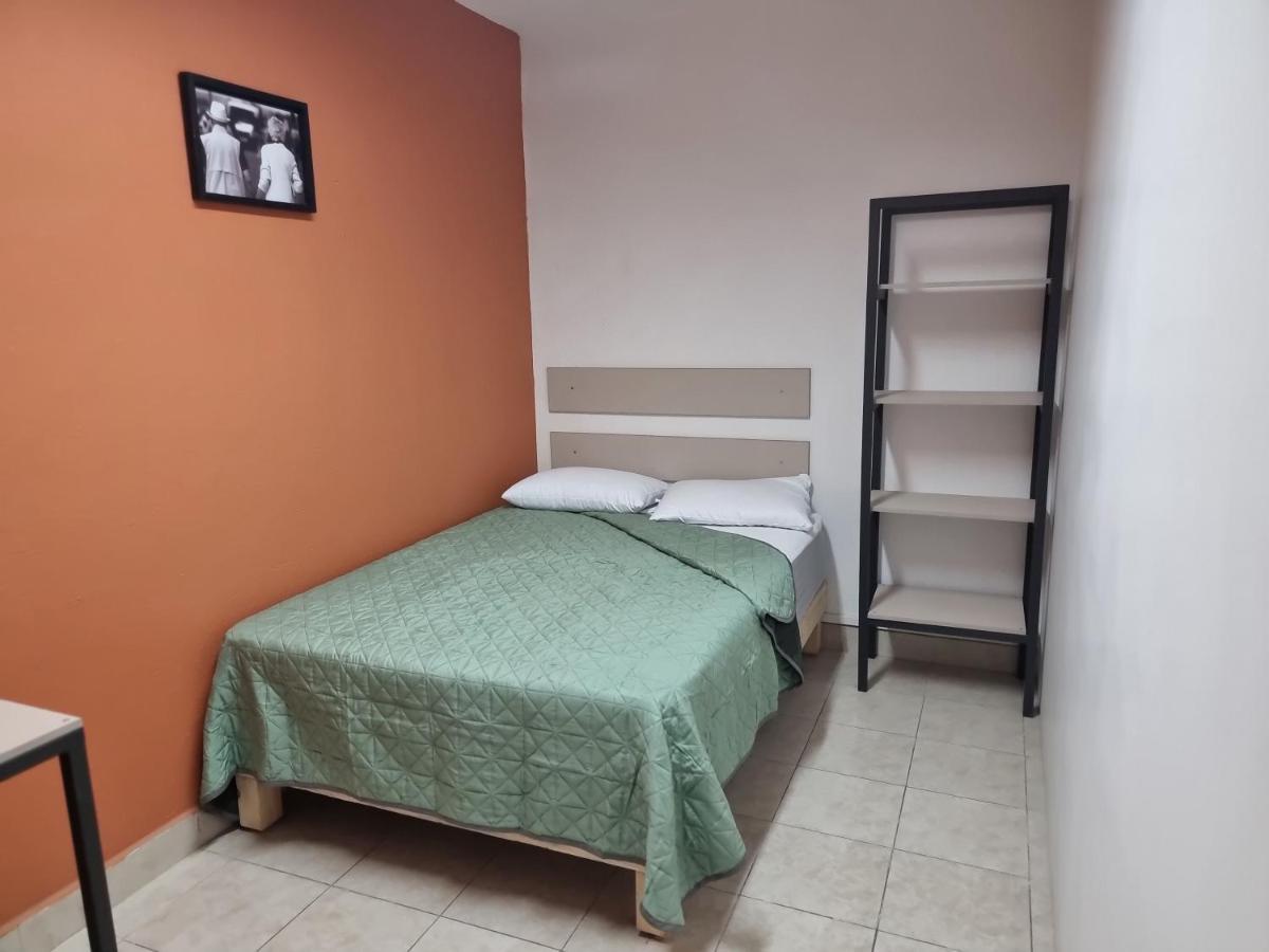 克雷塔罗 Residencia Ximatario酒店 外观 照片